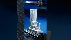 5 trục gia công Grip đáng kinh ngạc